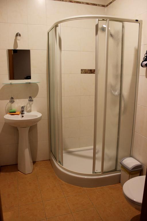 Vidu Guest House Utena Exterior foto